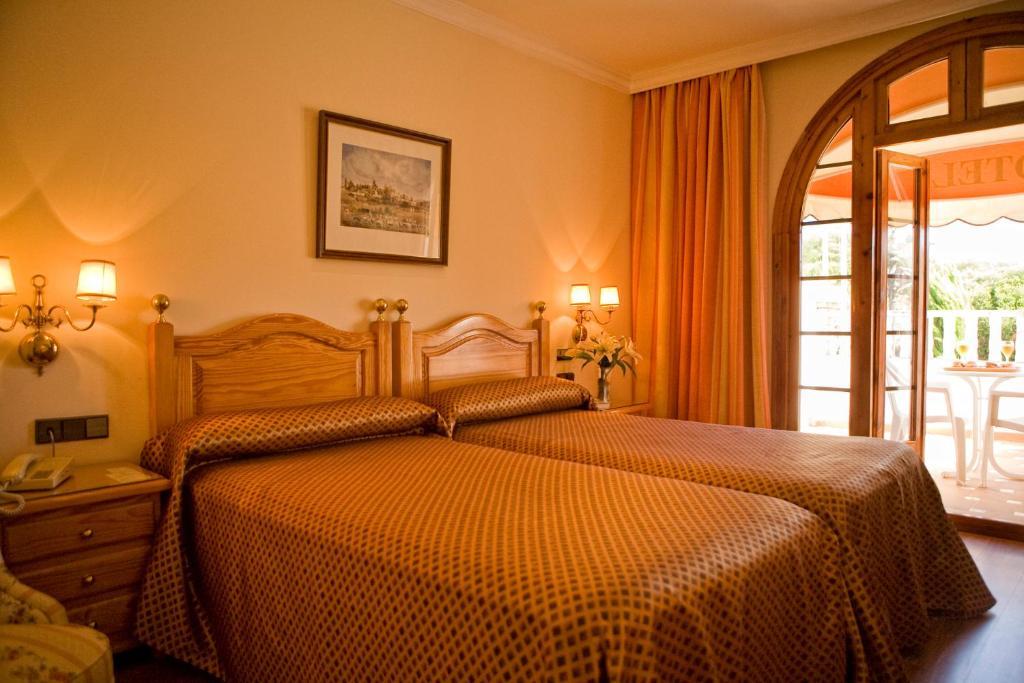 Hotel La Cueva Park